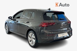 harmaa Volkswagen Golf 2025 kuva 2.