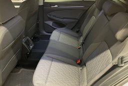 harmaa Volkswagen Golf 2025 kuva 8.