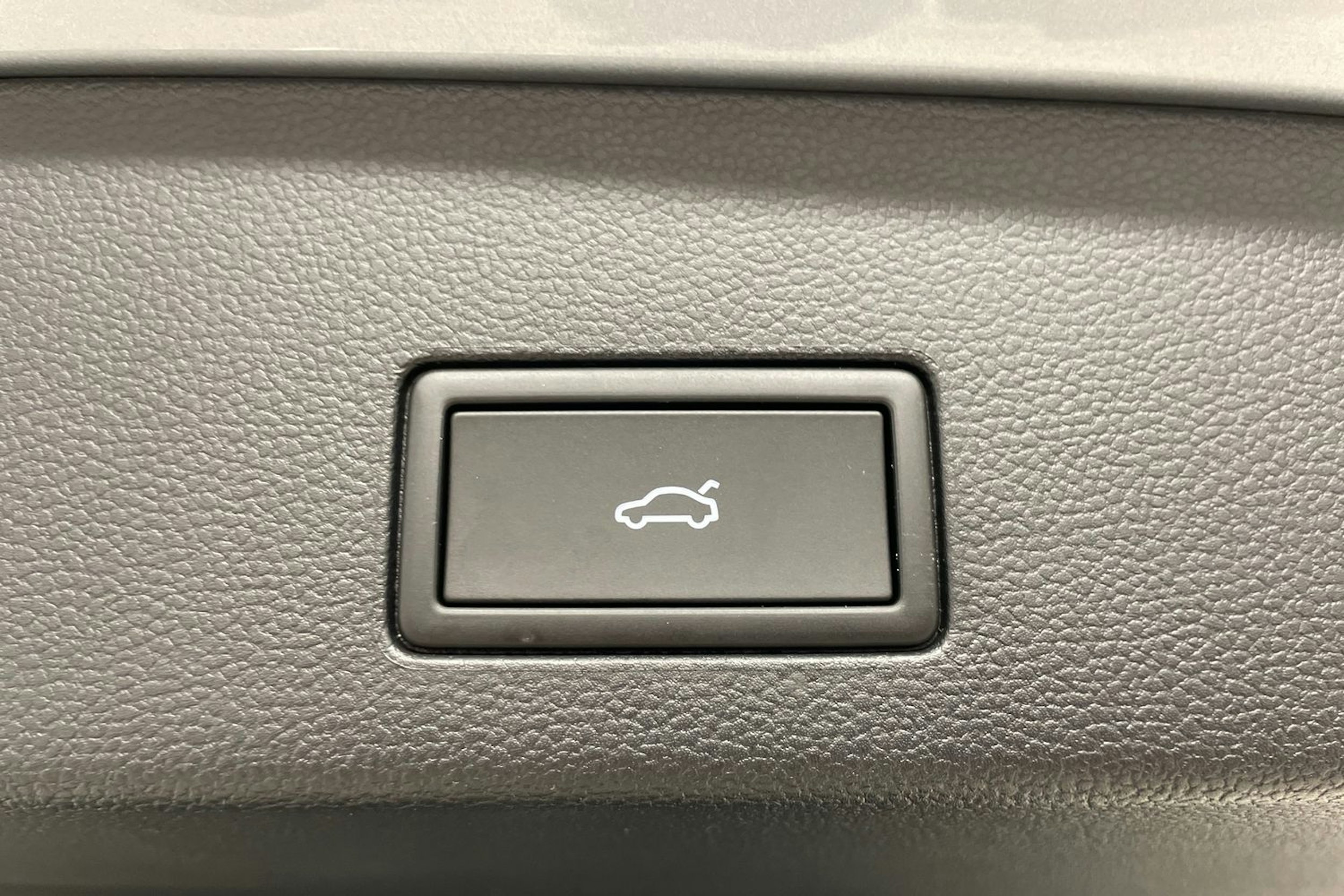 harmaa Volkswagen Golf 2025 kuva 15.