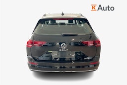 musta Volkswagen Golf 2025 kuva 3.