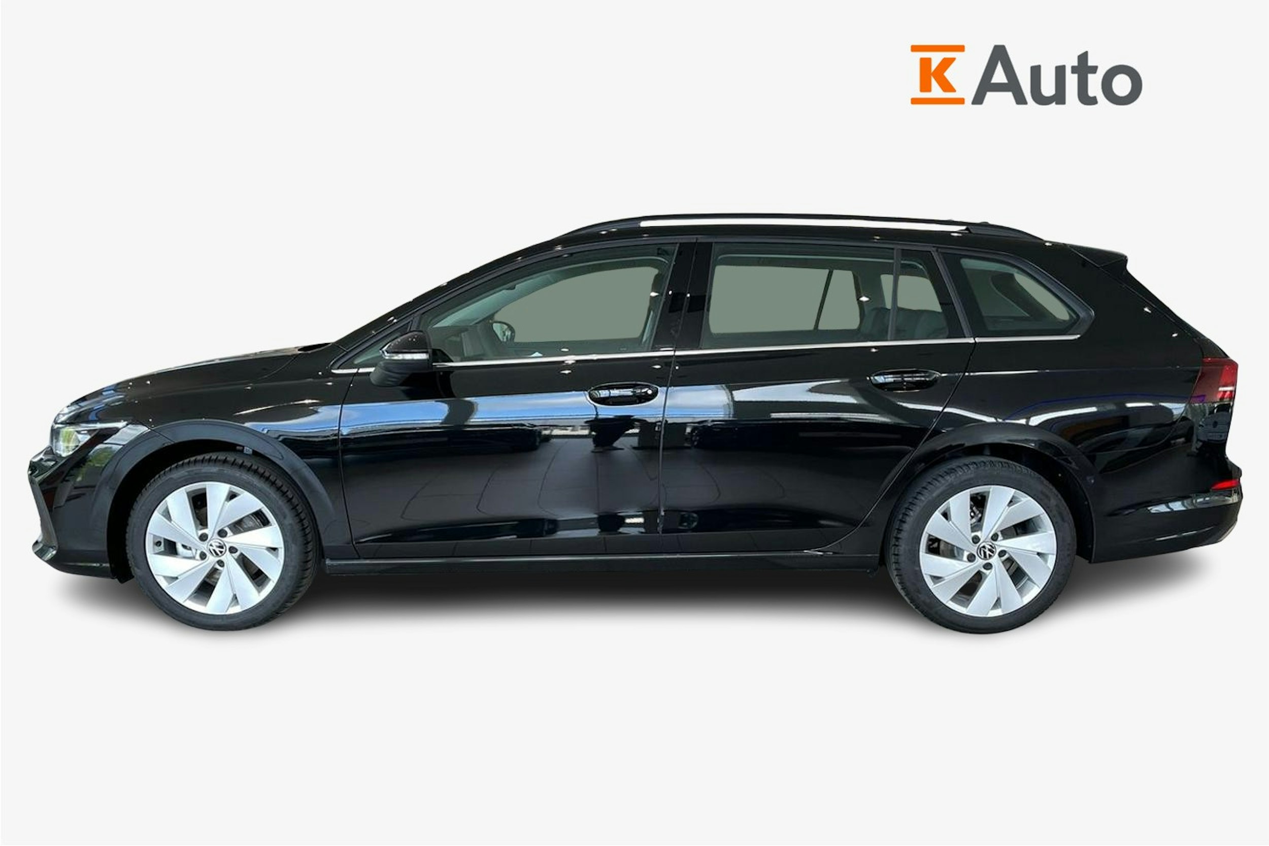musta Volkswagen Golf 2025 kuva 5.