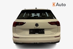 valkoinen Volkswagen Golf 2025 kuva 3.