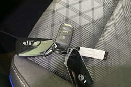 harmaa Volkswagen Golf 2025 kuva 11.