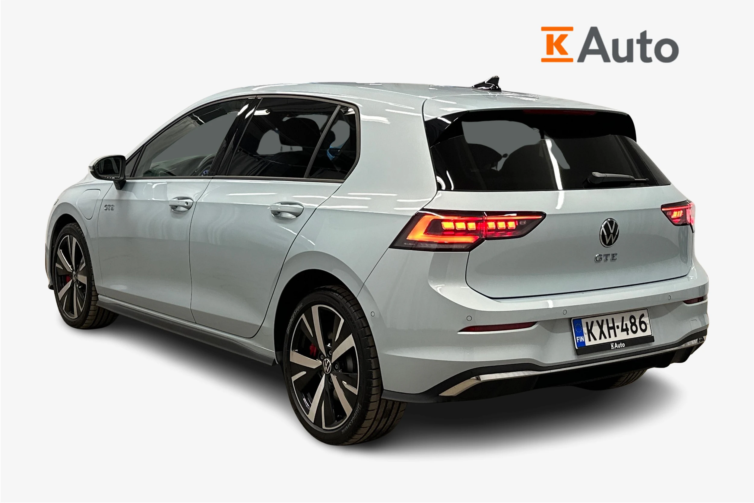 sininen Volkswagen Golf 2025 kuva 4.