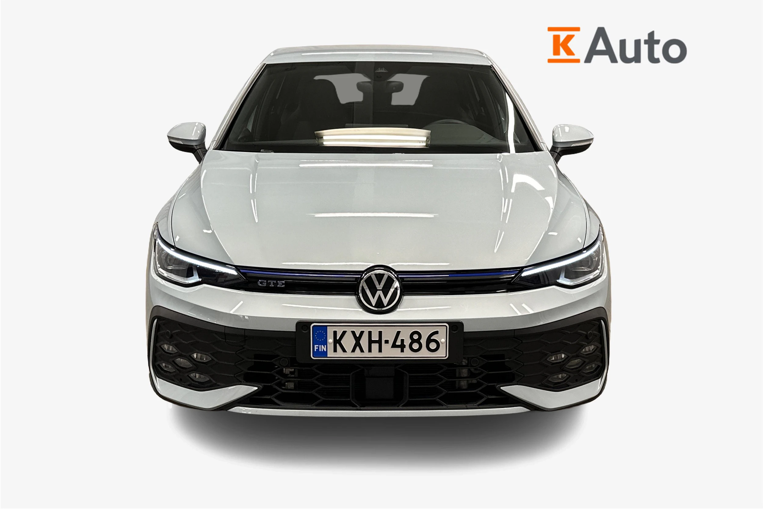 sininen Volkswagen Golf 2025 kuva 7.
