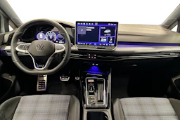 sininen Volkswagen Golf 2025 kuva 12.