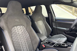 Musta Volkswagen GOLF 2025 kuva 29.