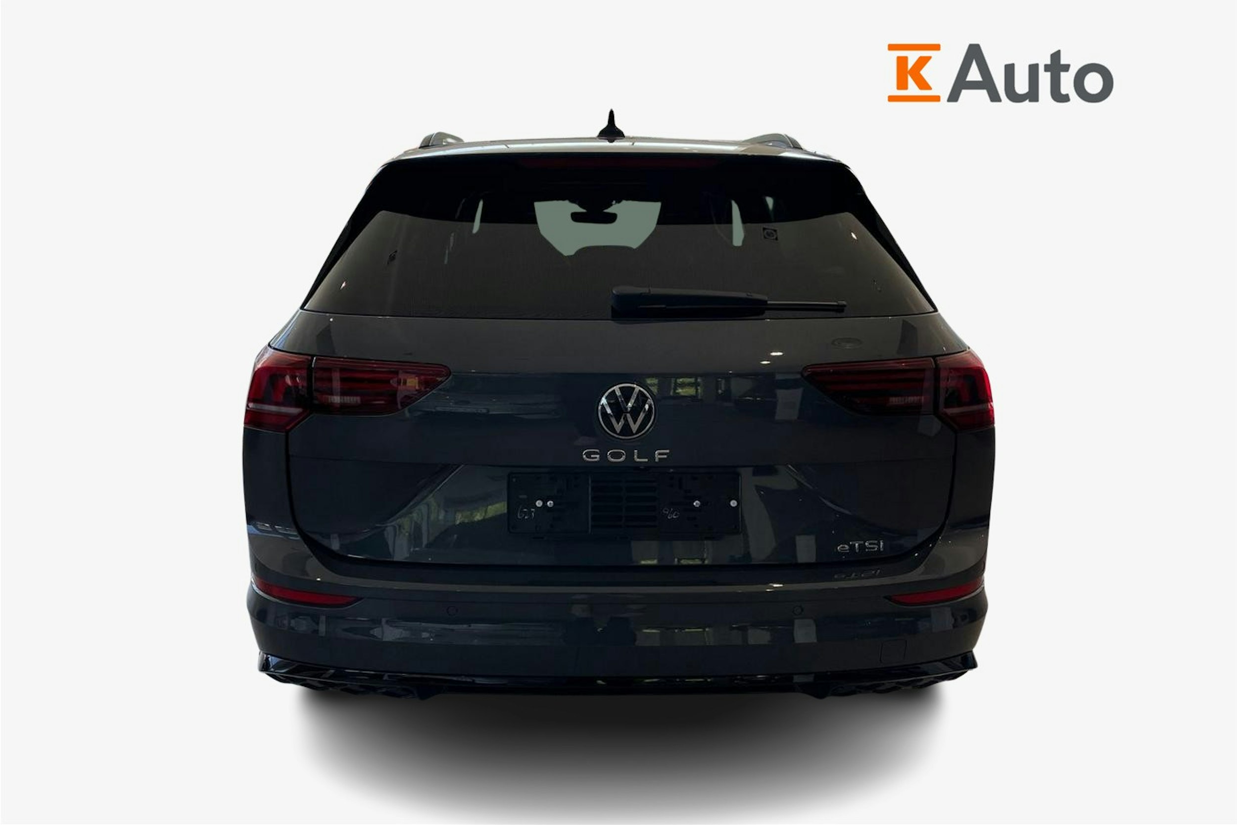 harmaa Volkswagen Golf 2025 kuva 3.