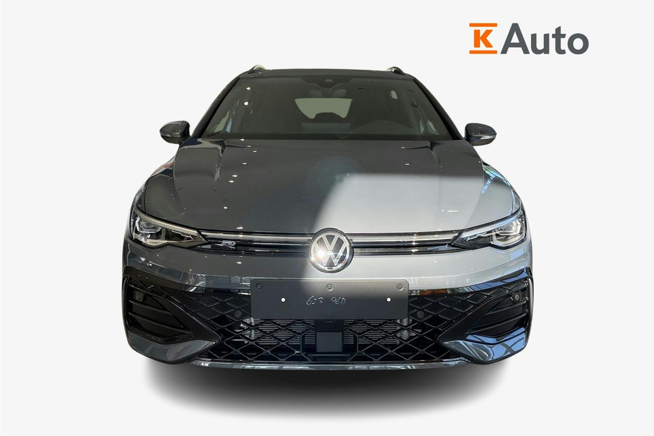harmaa Volkswagen Golf 2025 kuva 4.