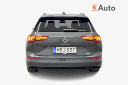 harmaa Volkswagen Golf 2025 kuva 3.