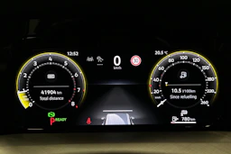 harmaa Volkswagen Golf 2025 kuva 13.