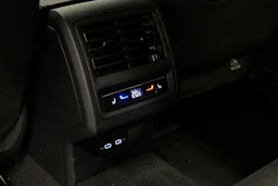 harmaa Volkswagen Golf 2025 kuva 30.