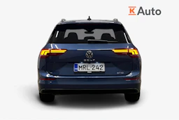 sininen Volkswagen Golf 2025 kuva 3.