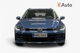 sininen Volkswagen Golf 2025 kuva 4.