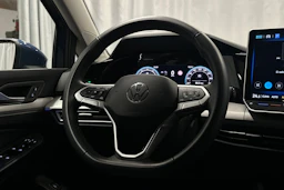 sininen Volkswagen Golf 2025 kuva 15.