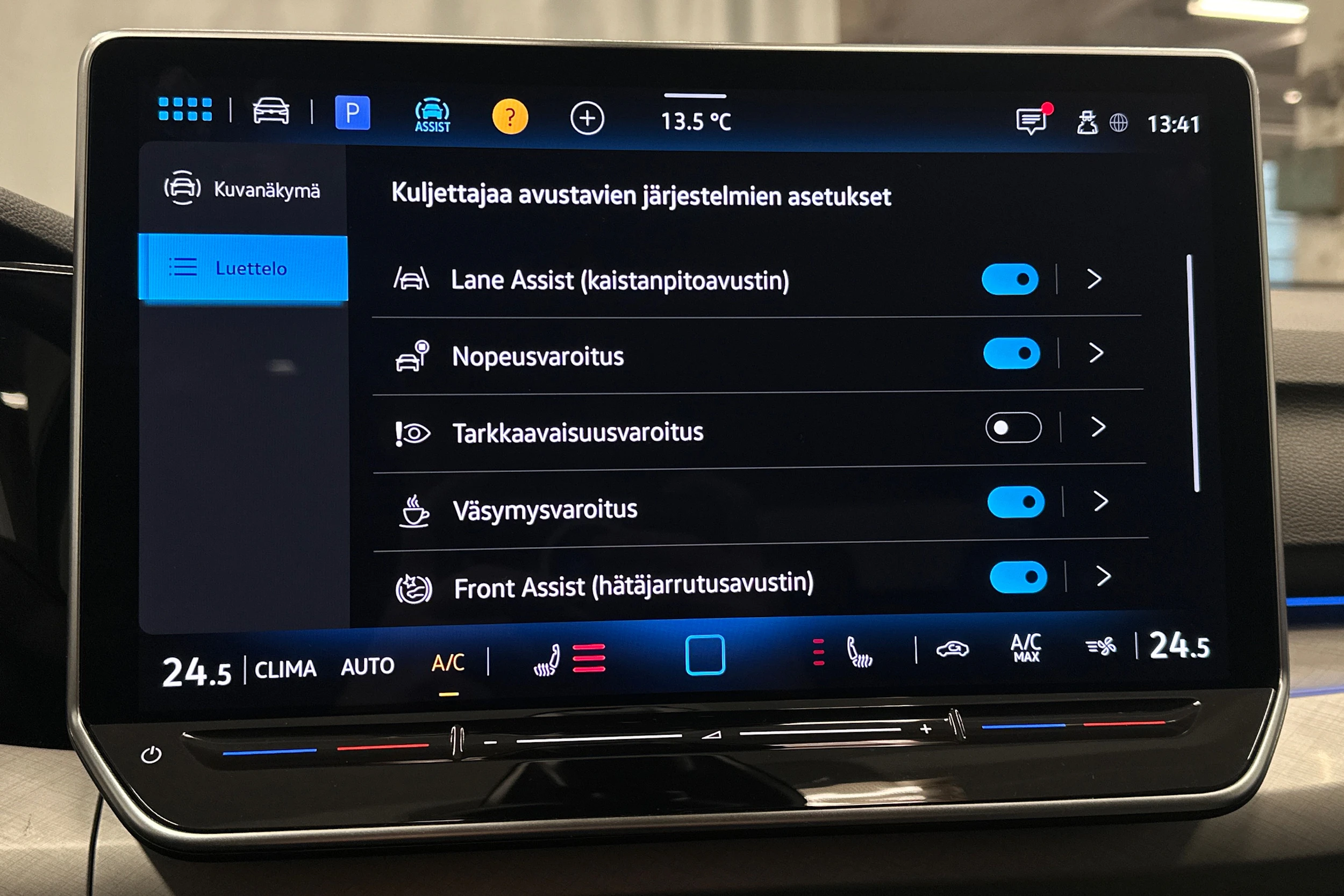 sininen Volkswagen Golf 2025 kuva 21.
