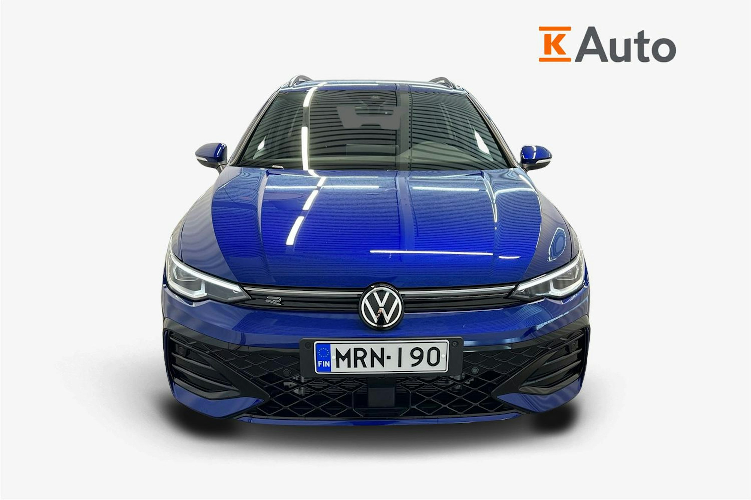 sininen Volkswagen Golf 2025 kuva 4.