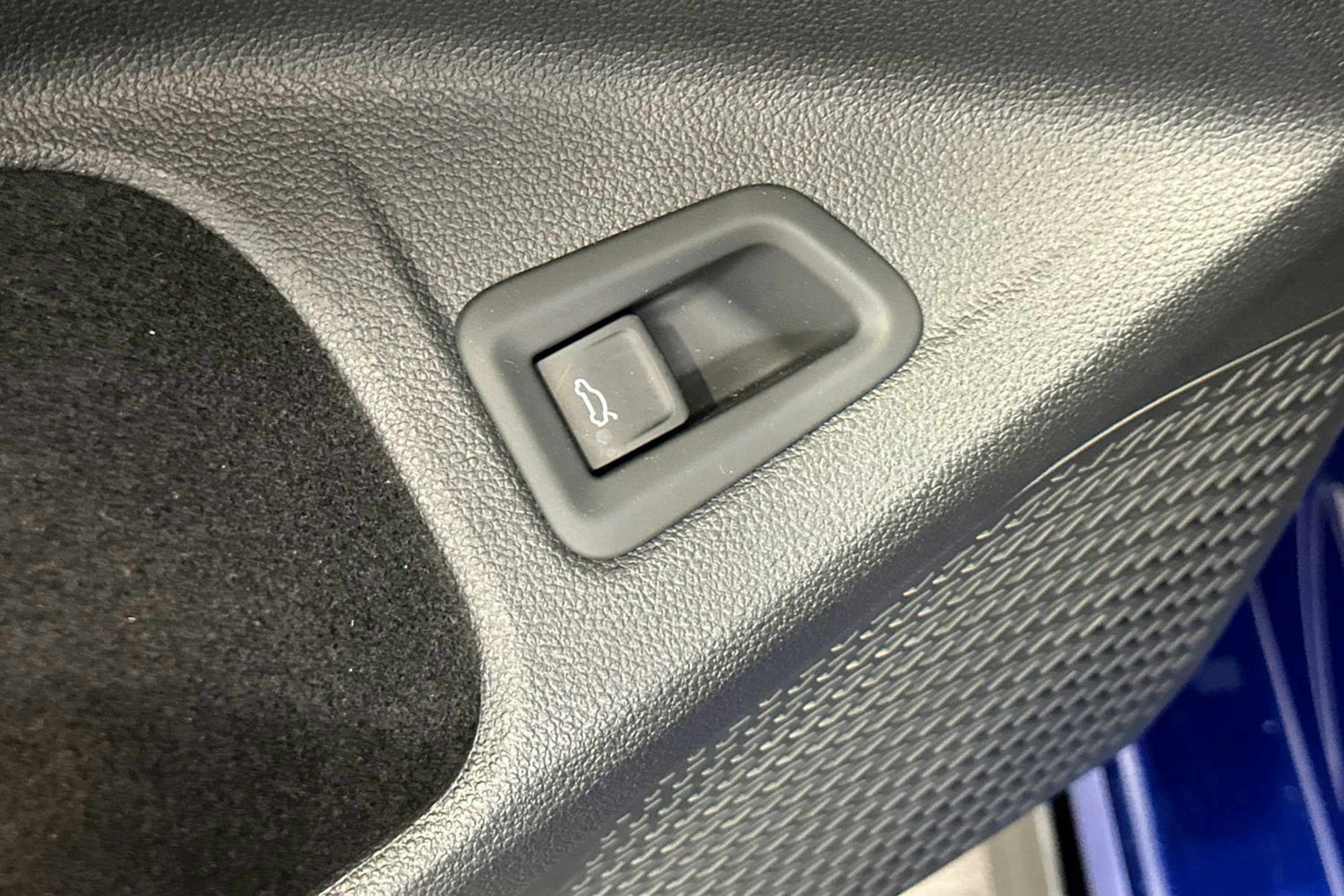 sininen Volkswagen Golf 2025 kuva 15.