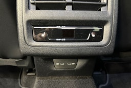 sininen Volkswagen Golf 2025 kuva 29.