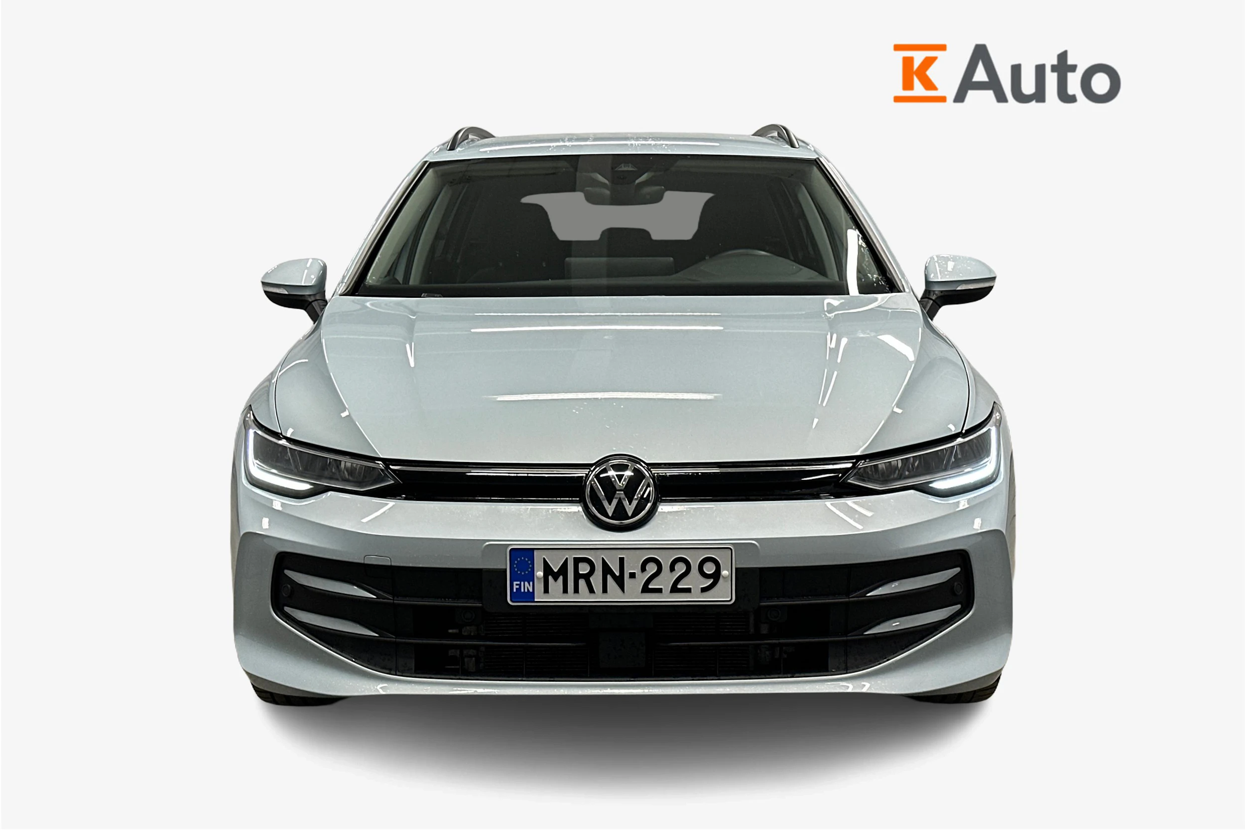 sininen Volkswagen Golf 2025 kuva 4.