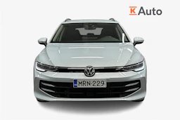 sininen Volkswagen Golf 2025 kuva 4.