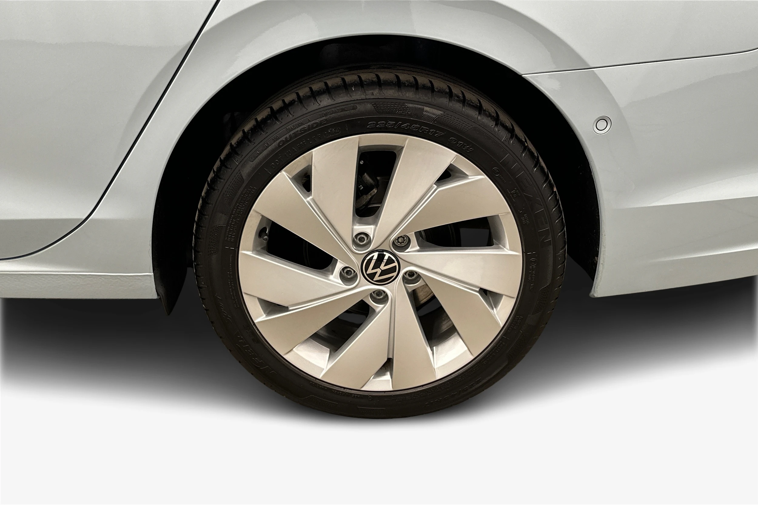 sininen Volkswagen Golf 2025 kuva 9.