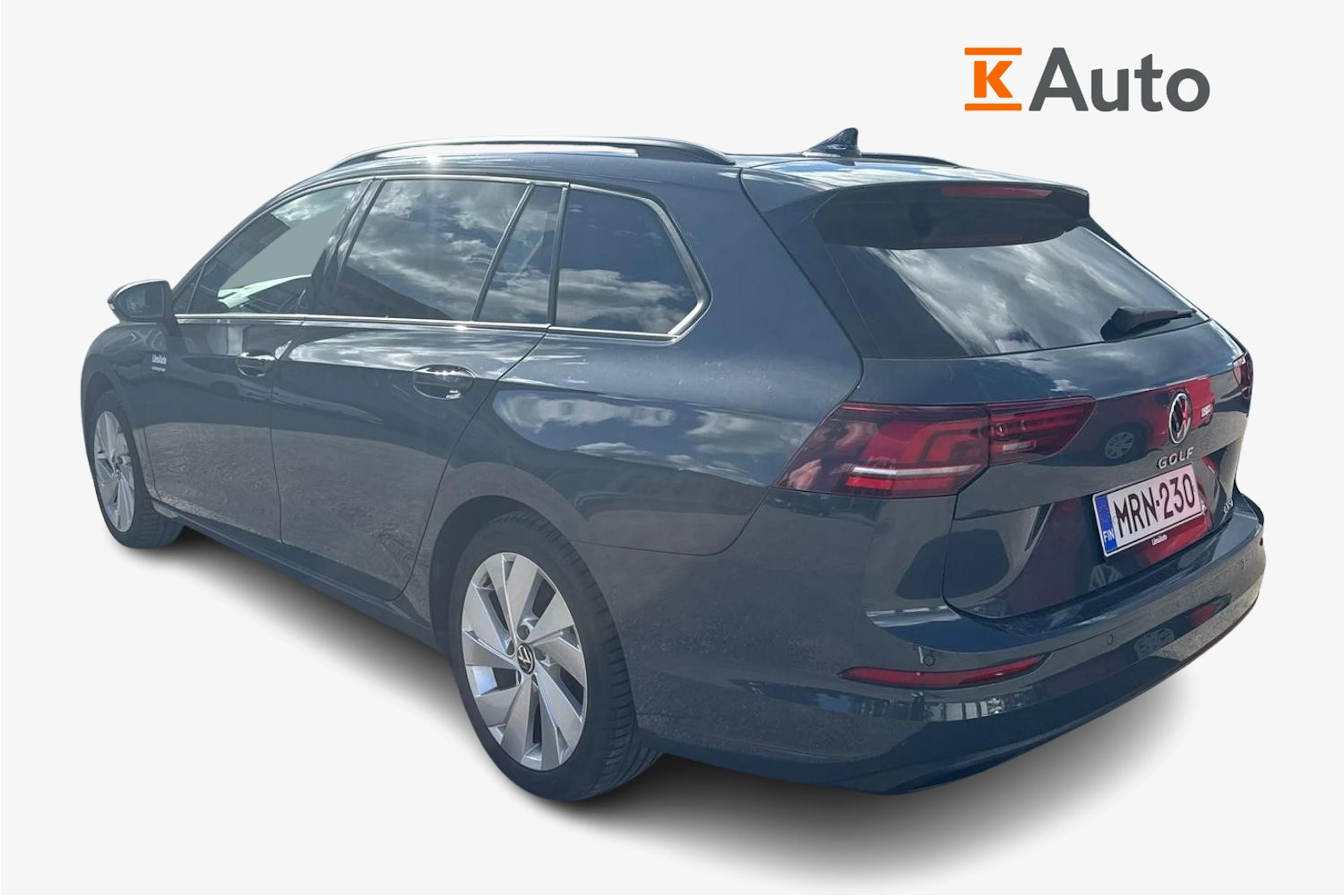 harmaa Volkswagen Golf 2025 kuva 2.