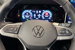 harmaa Volkswagen Golf 2025 kuva 11.