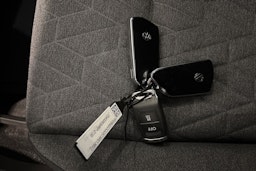 harmaa Volkswagen Golf 2025 kuva 20.