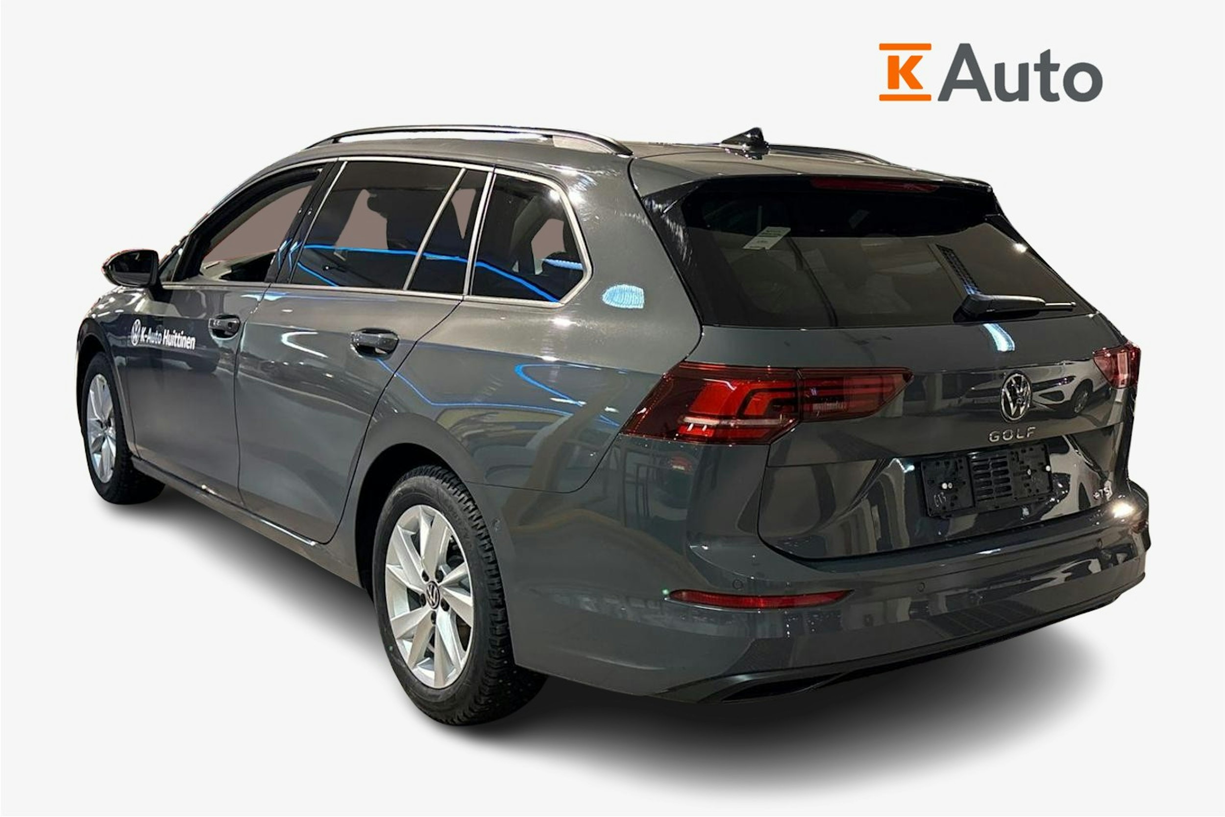 harmaa Volkswagen Golf 2025 kuva 2.