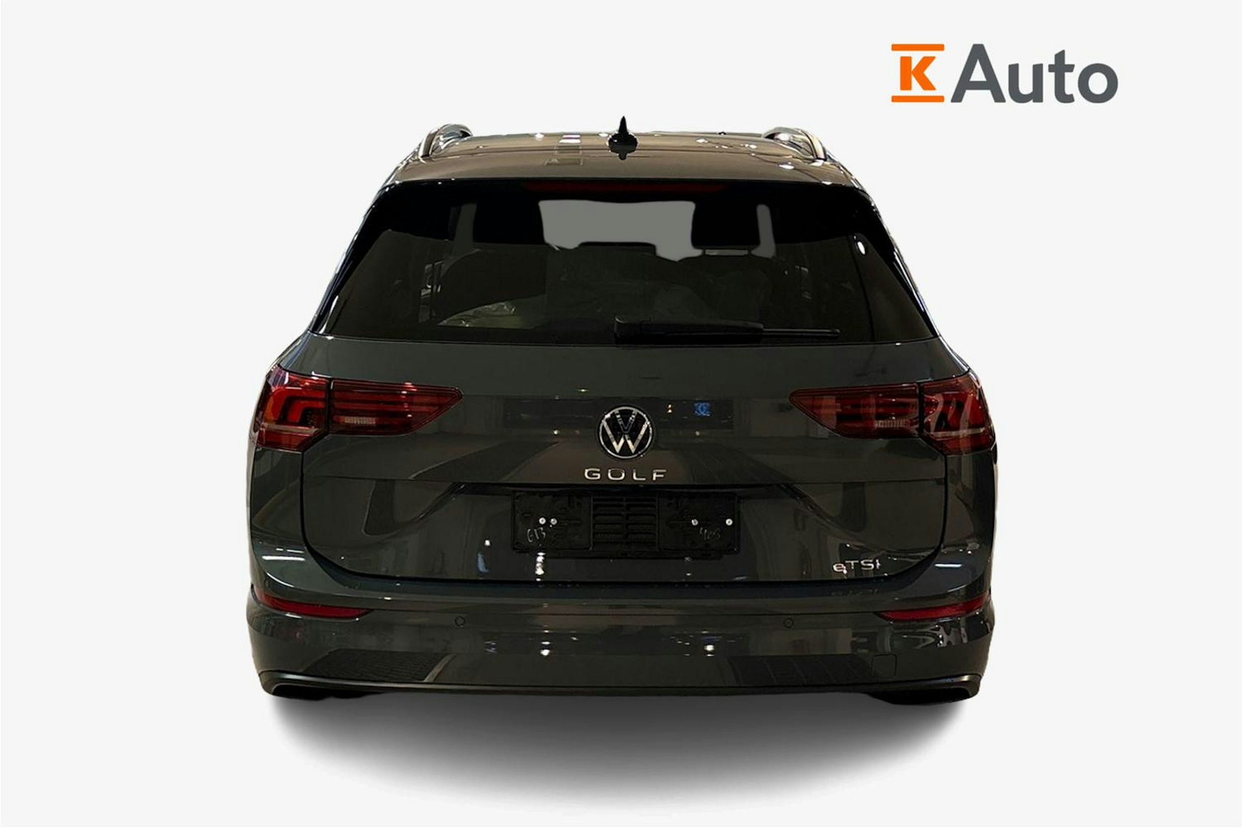 harmaa Volkswagen Golf 2025 kuva 3.