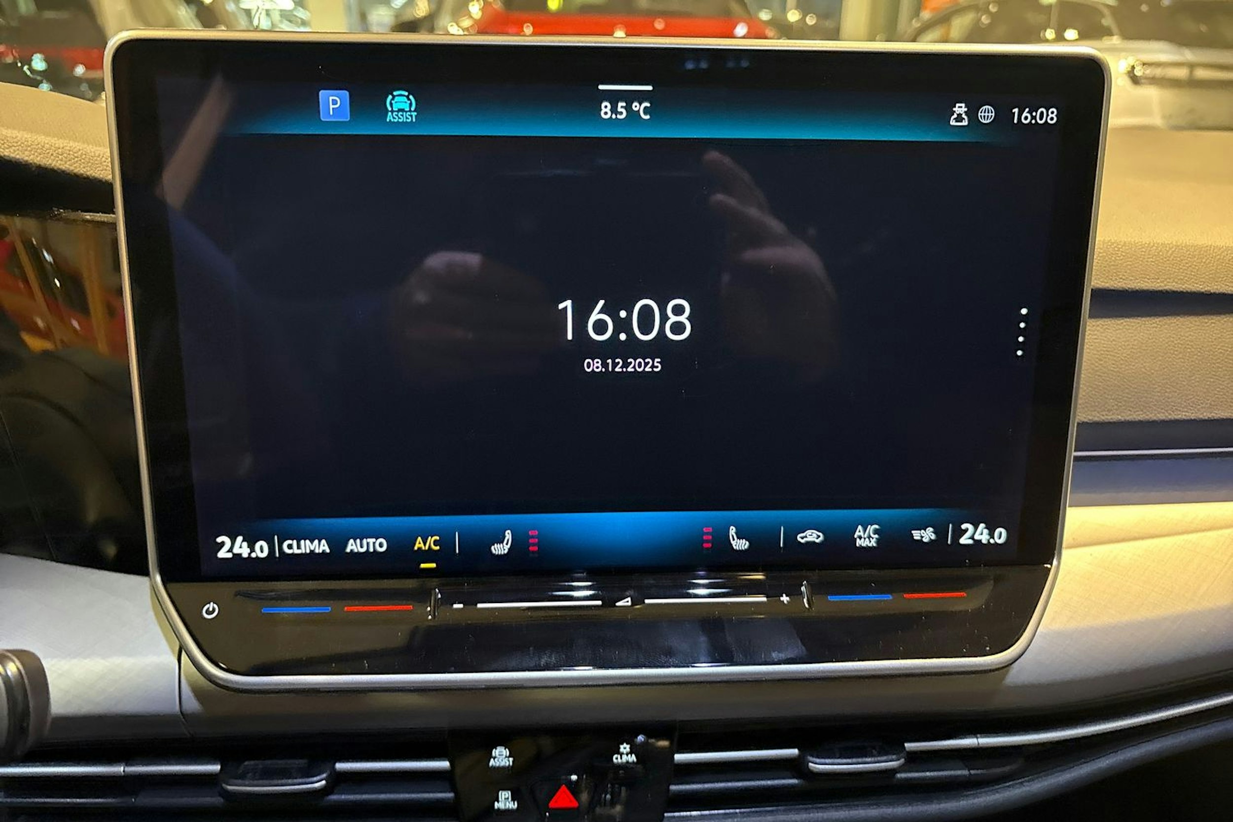 harmaa Volkswagen Golf 2025 kuva 15.