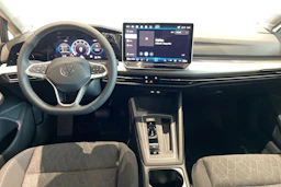 valkoinen Volkswagen Golf 2025 kuva 7.