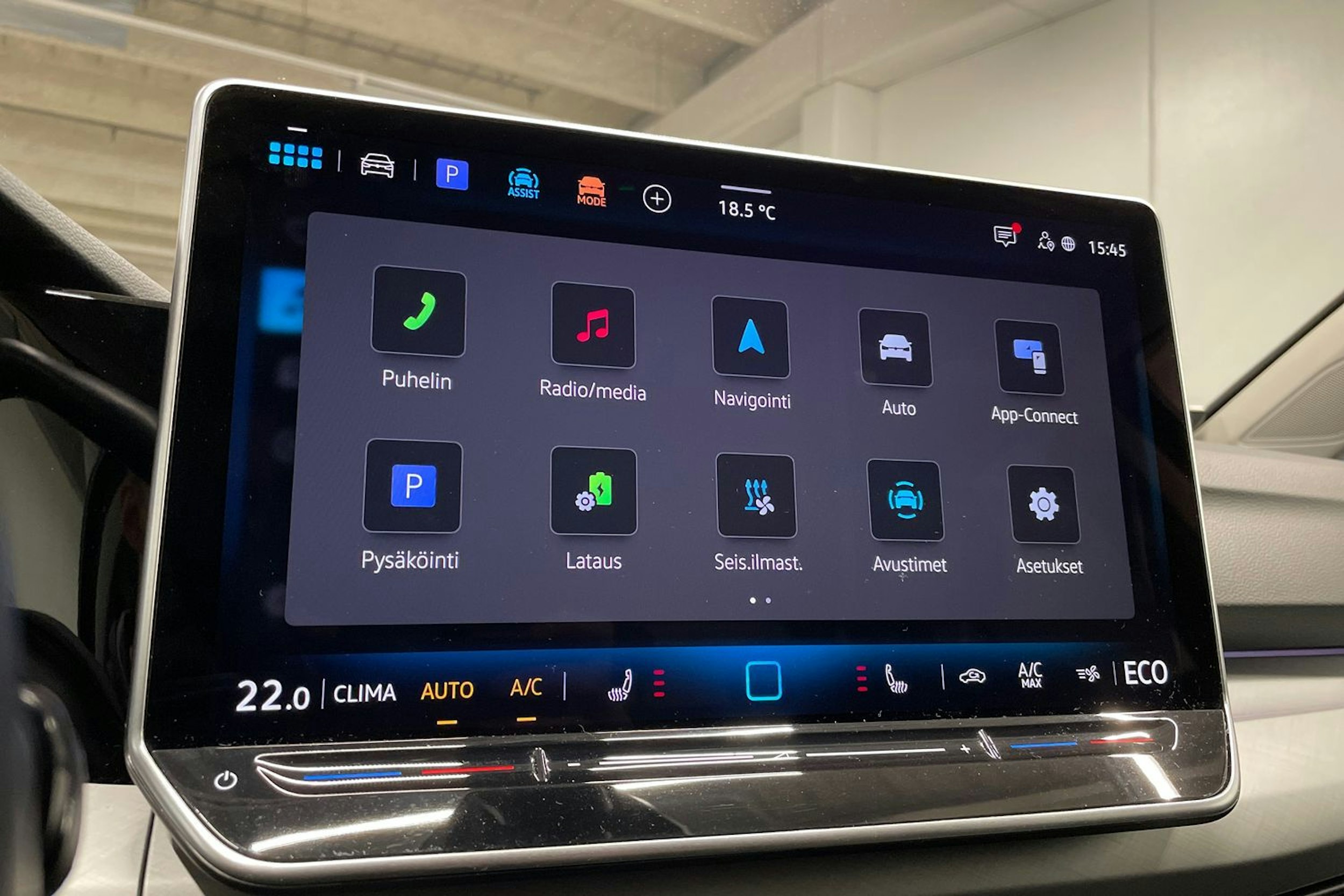 Musta Volkswagen Golf 2025 kuva 17.