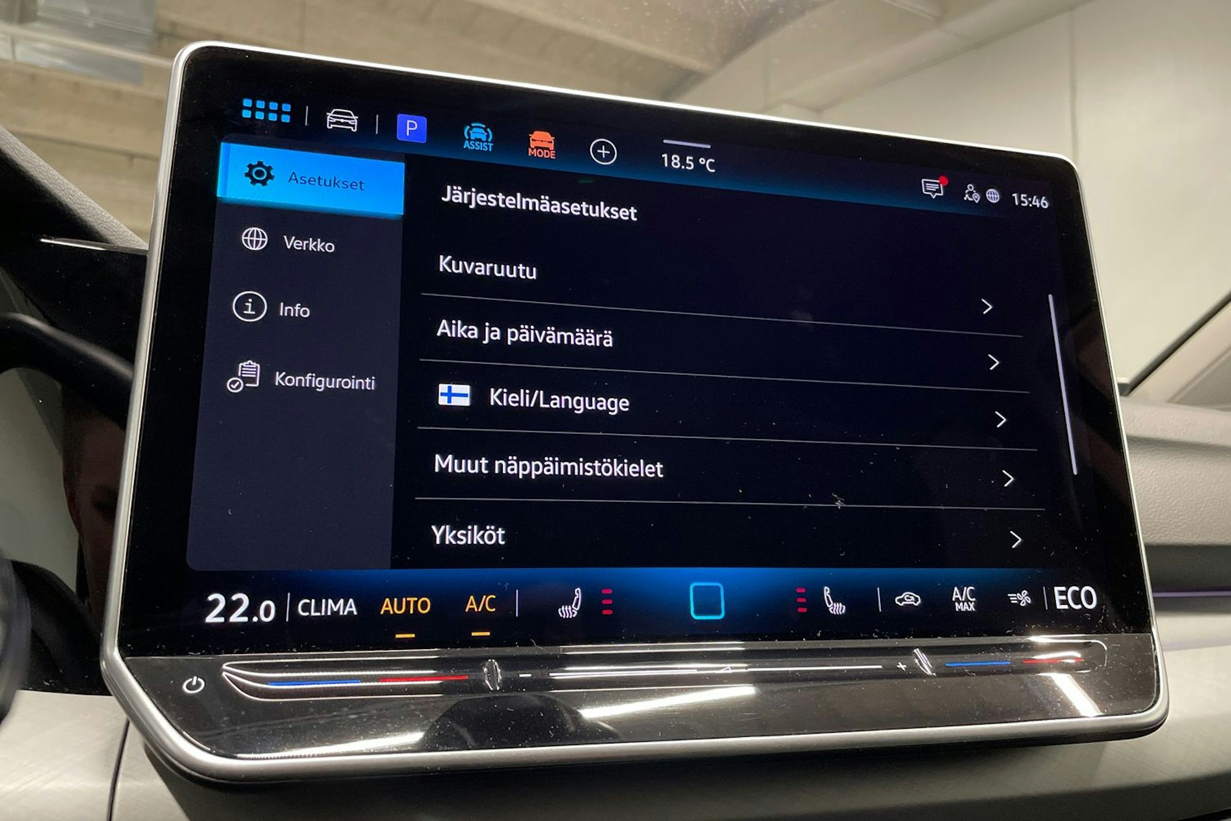 Musta Volkswagen Golf 2025 kuva 21.