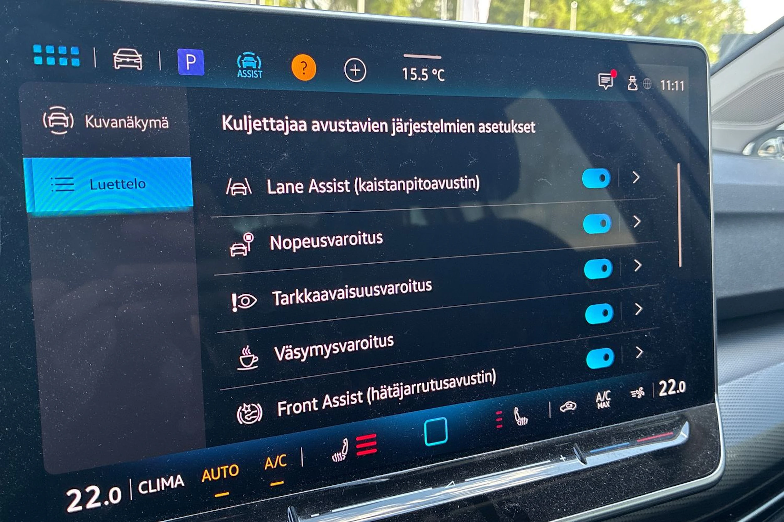 valkoinen Volkswagen Golf 2025 kuva 6.