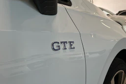 valkoinen Volkswagen Golf 2025 kuva 30.