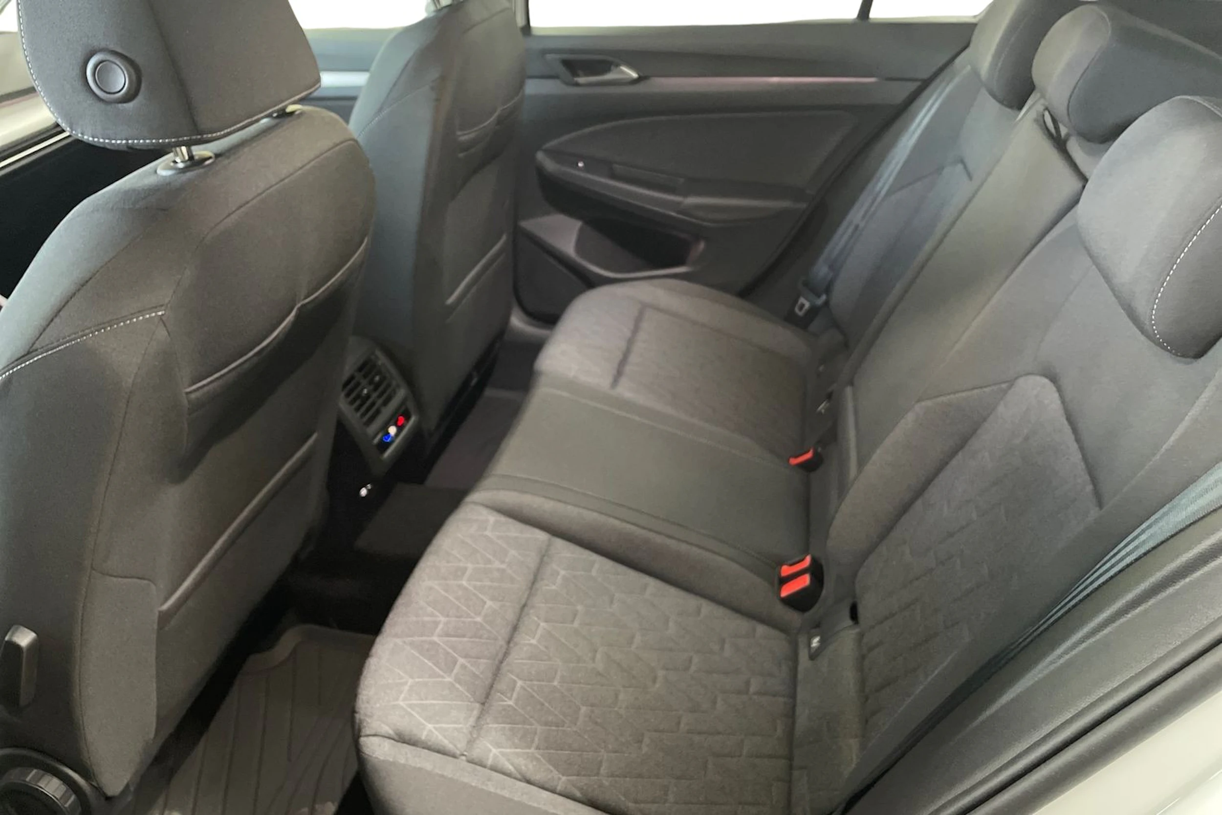 Volkswagen GOLF 2025 kuva 8.