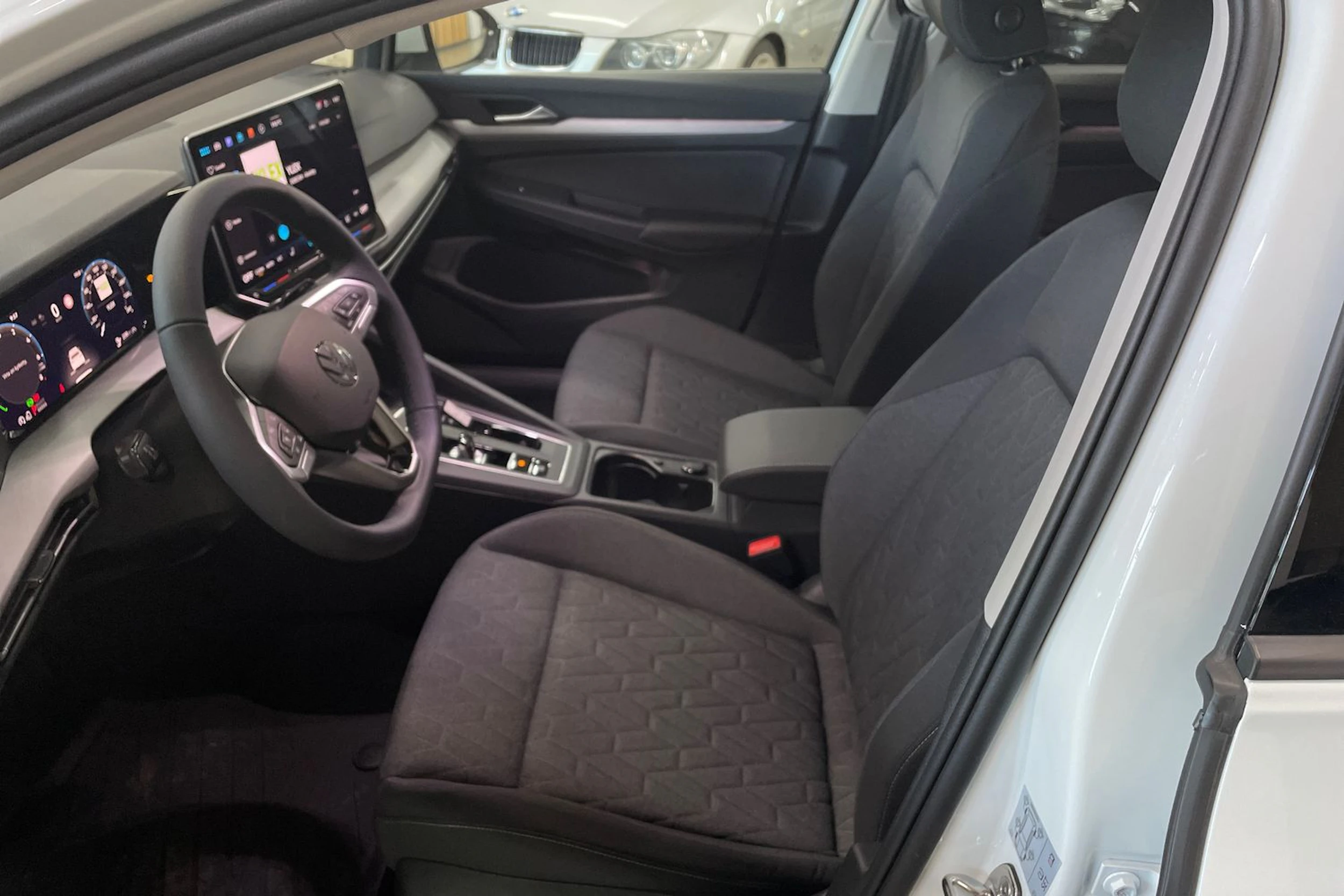 Volkswagen GOLF 2025 kuva 13.