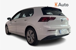 valkoinen Volkswagen Golf 2025 kuva 2.