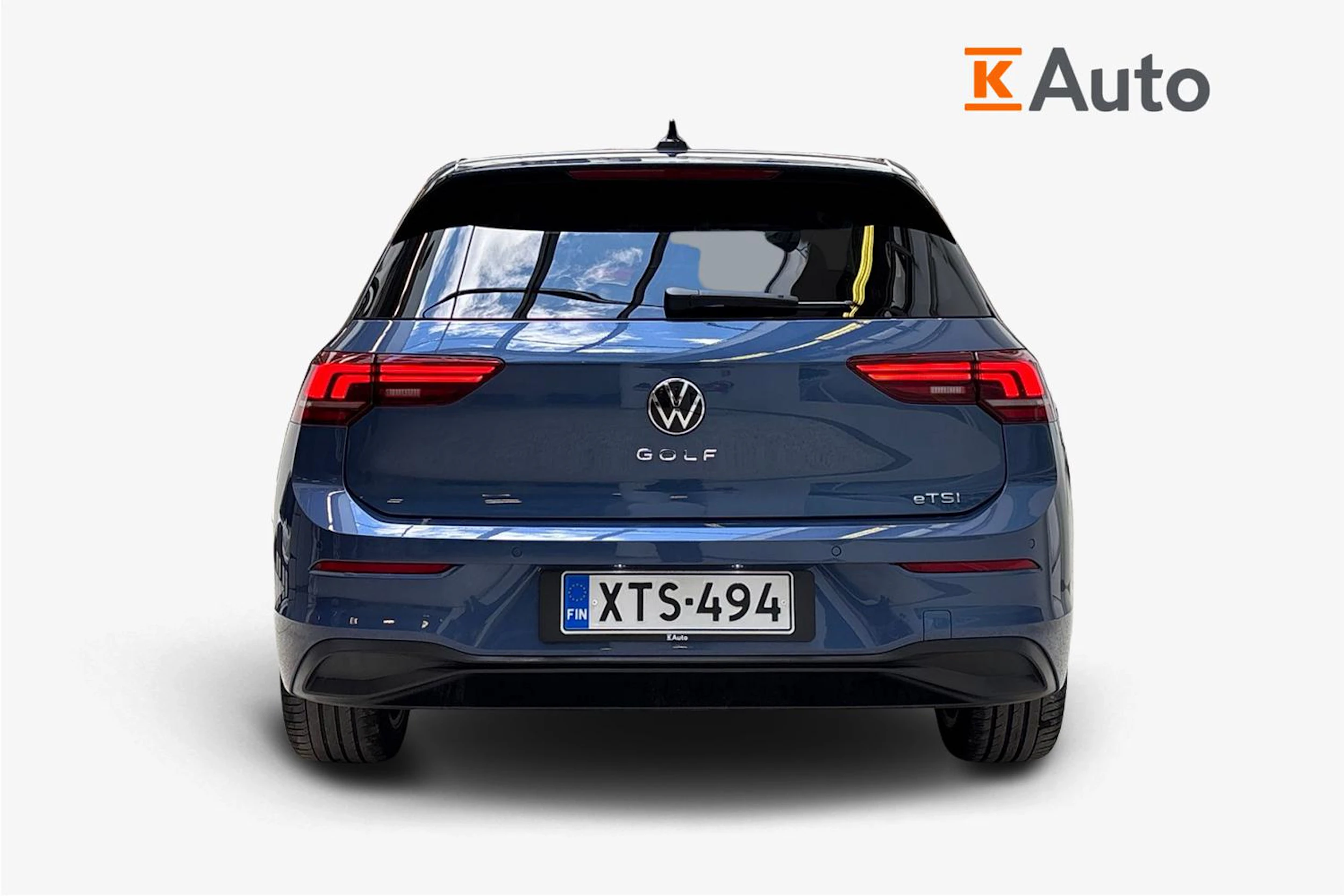 sininen Volkswagen Golf 2025 kuva 4.