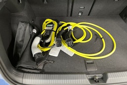 sininen Volkswagen Golf 2025 kuva 15.