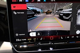 harmaa Volkswagen Golf 2025 kuva 13.