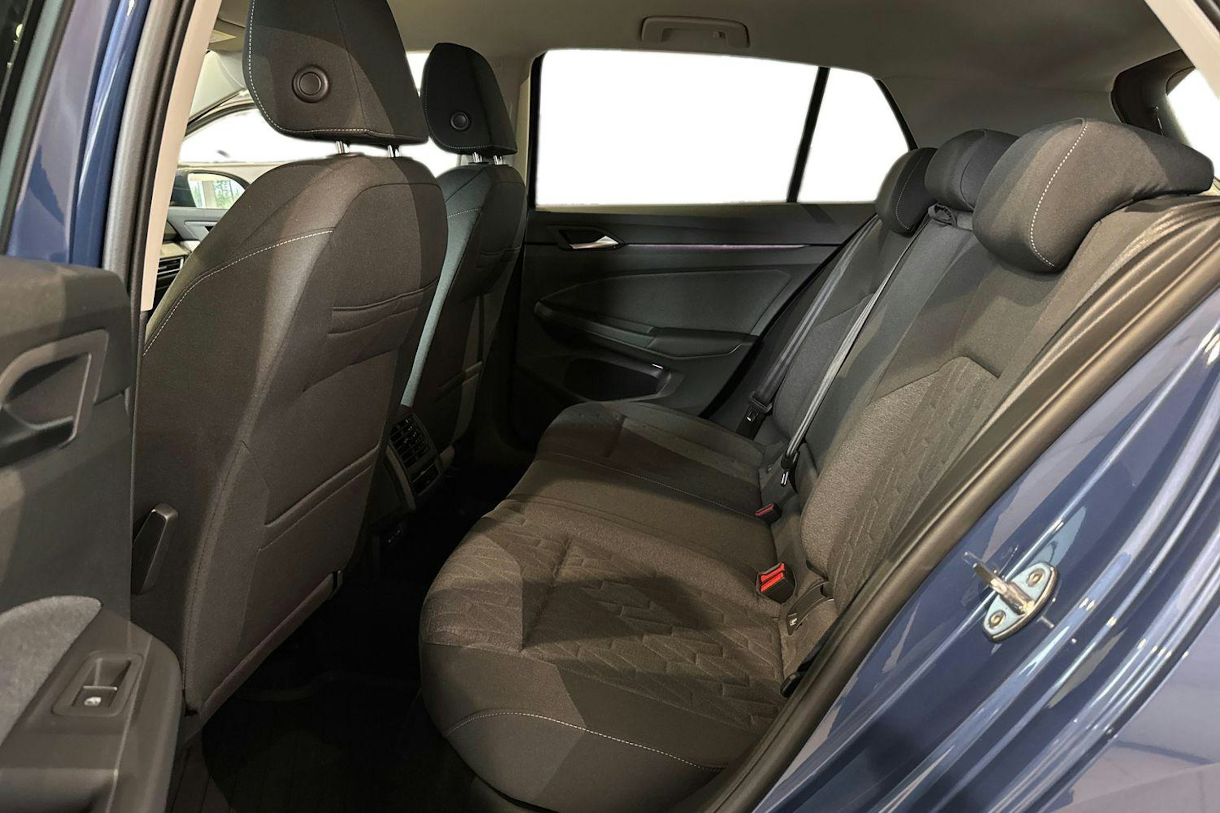 met. sininen Volkswagen Golf 2025 kuva 8.