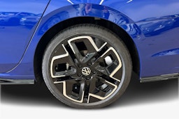 met. sininen Volkswagen Golf 2025 kuva 9.