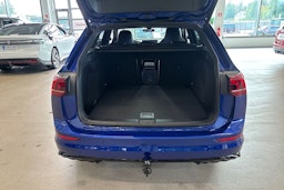 met. sininen Volkswagen Golf 2025 kuva 11.