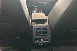 met. sininen Volkswagen Golf 2025 kuva 14.