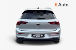 harmaa Volkswagen Golf 2025 kuva 3.