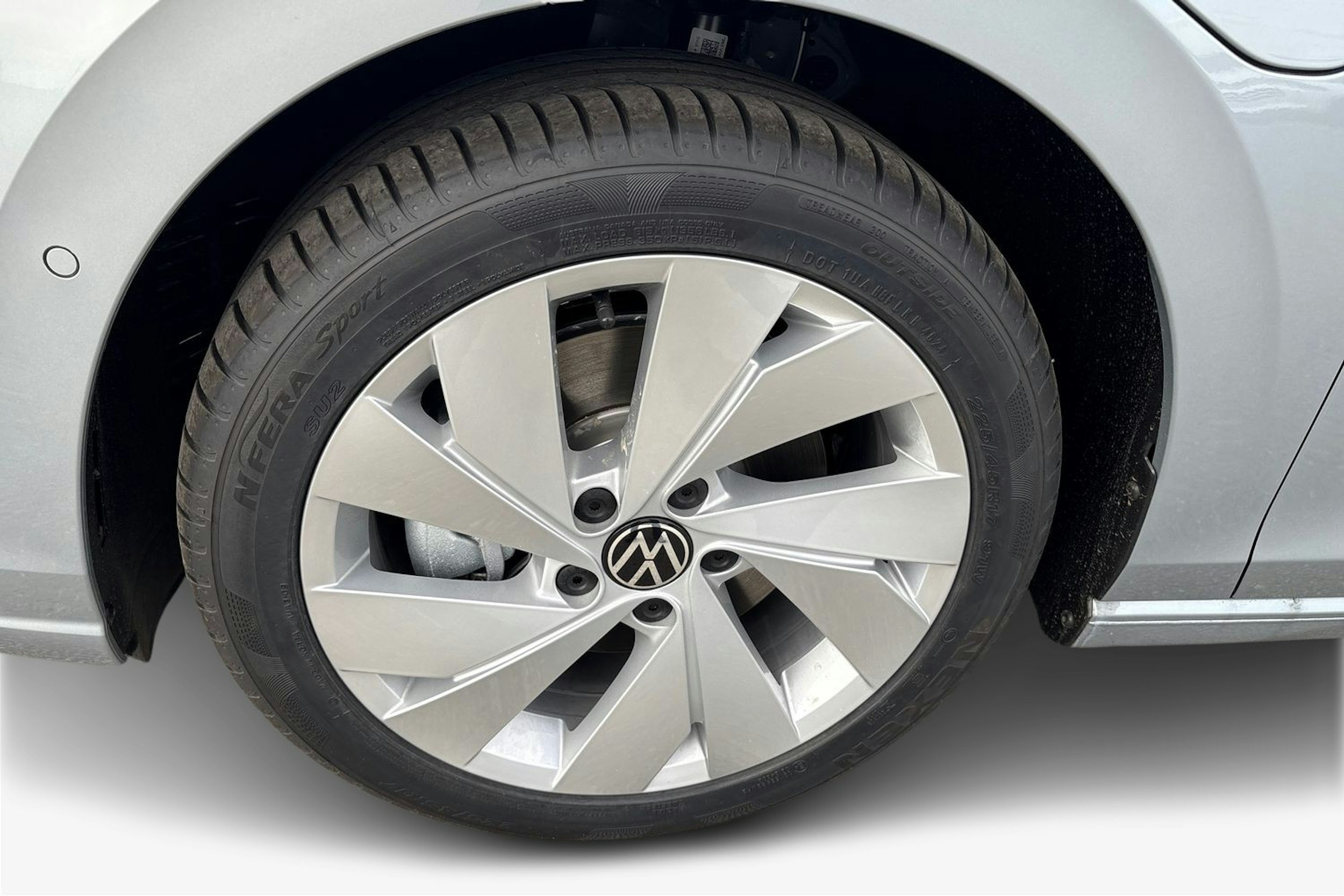 harmaa Volkswagen Golf 2025 kuva 9.
