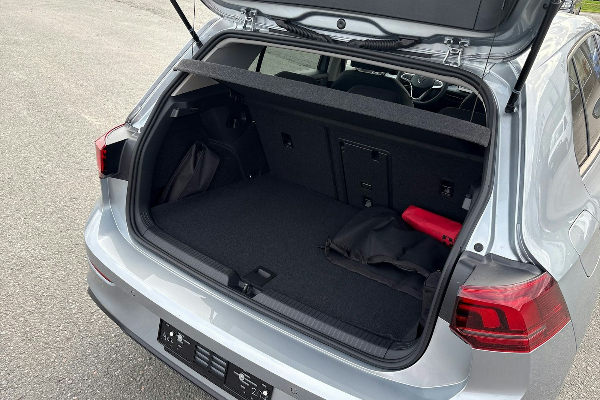 harmaa Volkswagen Golf 2025 kuva 11.